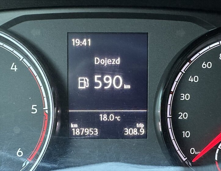 Volkswagen Transporter Skříň 2,0 l 110 kw