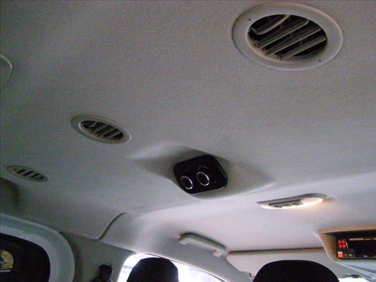 Ford Transit Custom Kombi 2,0 l 77 kw