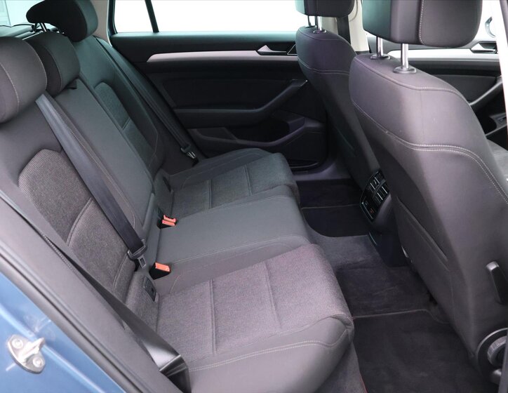 Volkswagen Passat 14