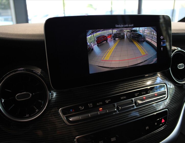 Mercedes-Benz Třídy V 21