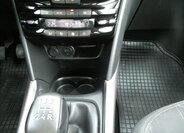 Peugeot 2008 SUV 1,2 l 60 kw