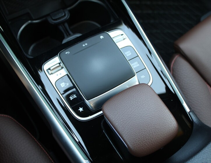 Mercedes-Benz GLB 23