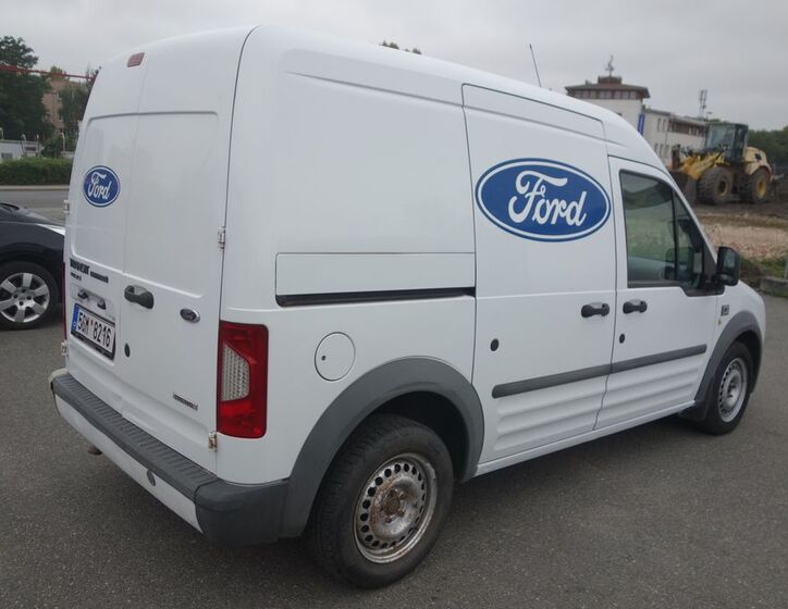 Ford Transit Connect 9