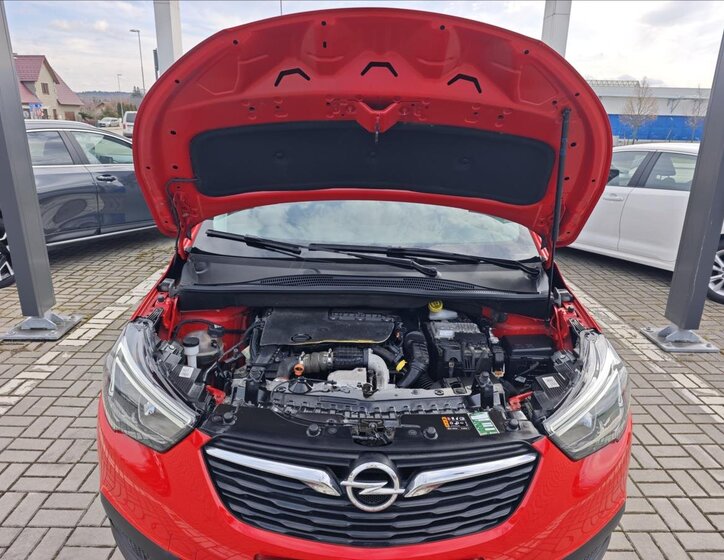 Opel Crossland X MPV 1,6 l 88 kw