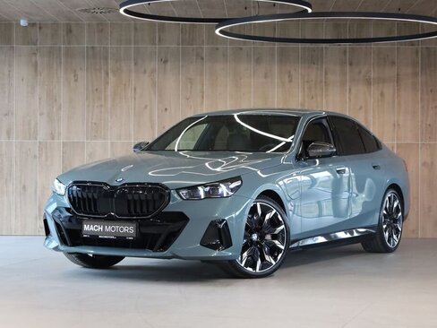 BMW Řada 5 Sedan / Limuzína 3,0 l 360 kw