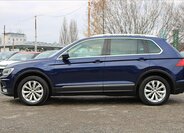 Volkswagen Tiguan 8