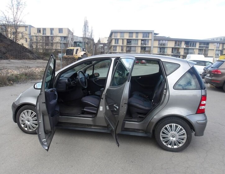 Mercedes-Benz Třídy A Hatchback 1,6 l 75 kw