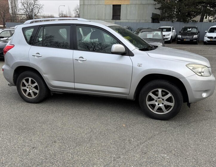 Toyota RAV4 3