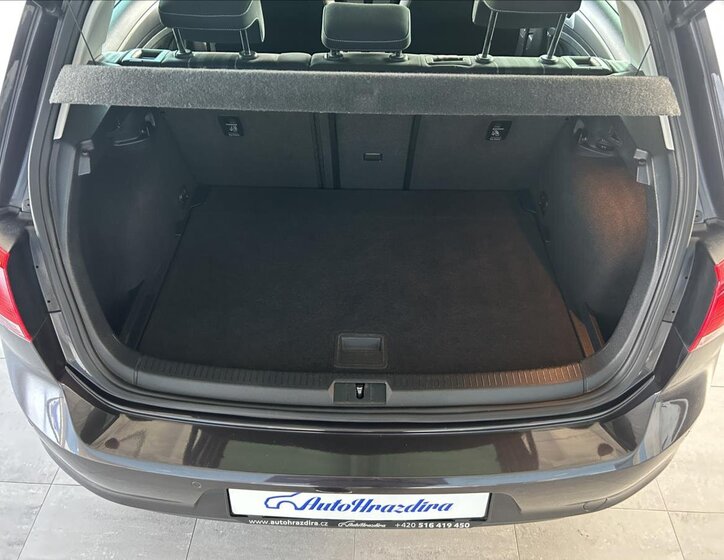 Volkswagen Golf Hatchback 1,2 l 81 kw