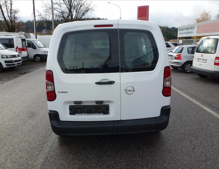 Opel Combo Ostatní 1,2 l 81 kw