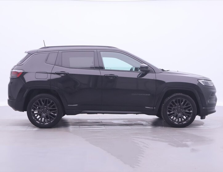 Jeep Compass SUV 1,3 l 110 kw