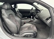 Audi R8 Kupé 5,2 l 386 kw