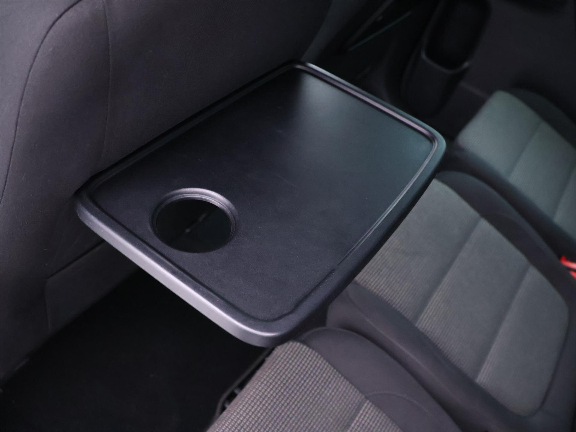 Volkswagen Sharan MPV 2,0 l 103 kw