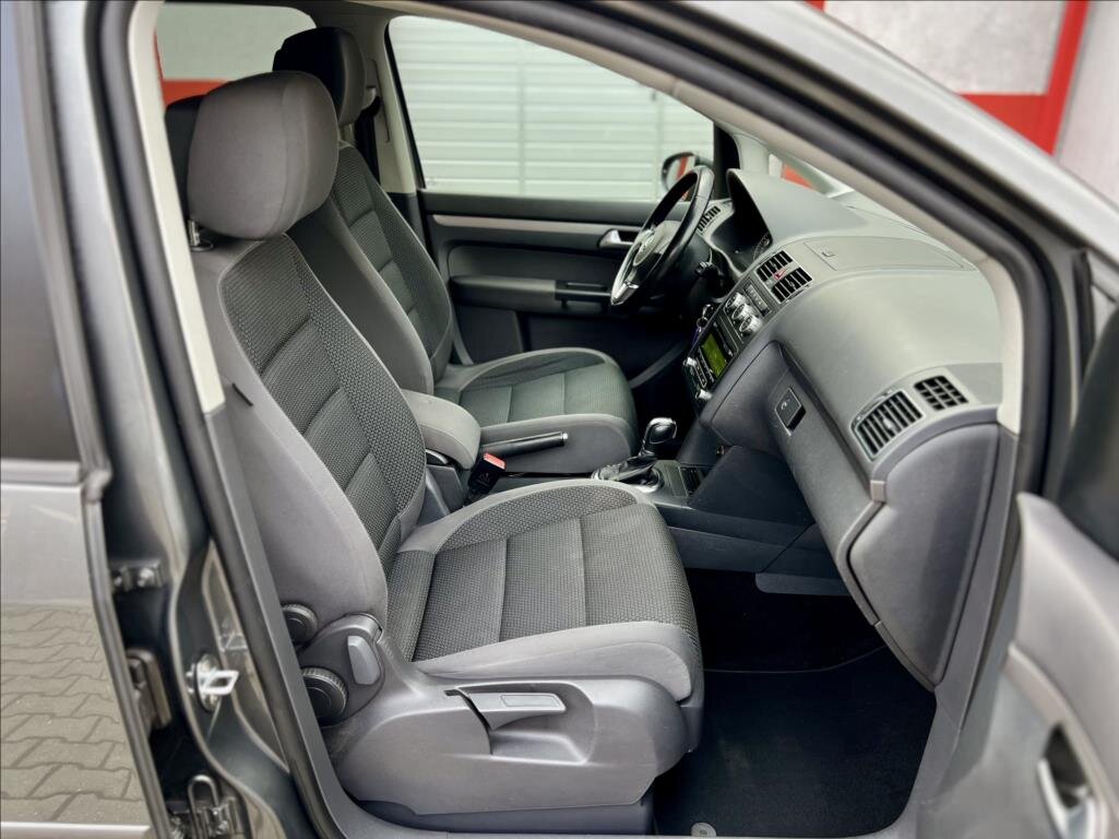 Volkswagen Touran MPV 1,6 l 77 kw