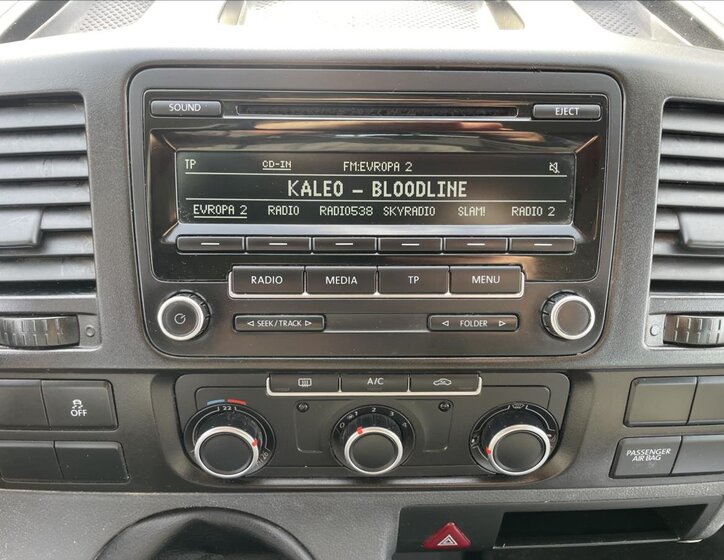 Volkswagen Transporter Kombi 2,0 l 75 kw