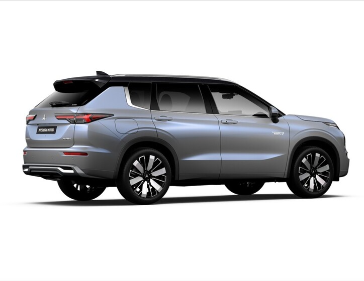 Mitsubishi Outlander 7