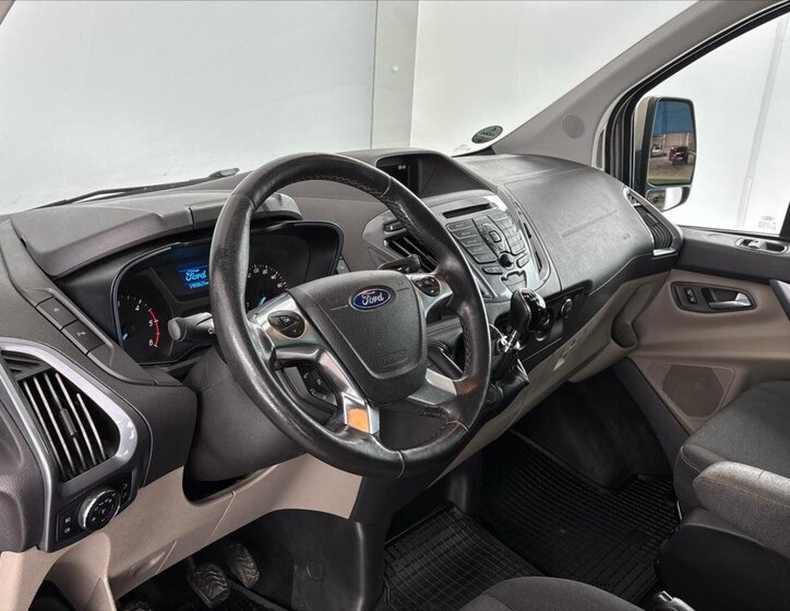 Ford Tourneo Custom Kombi 2,0 l 125 kw