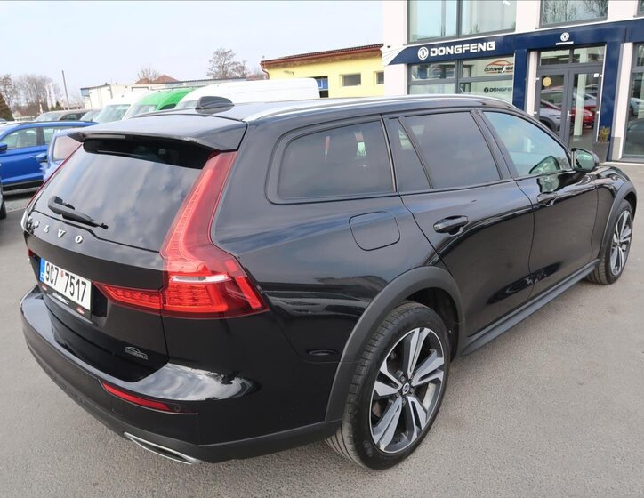 Volvo V60 Kombi 2,0 l 140 kw