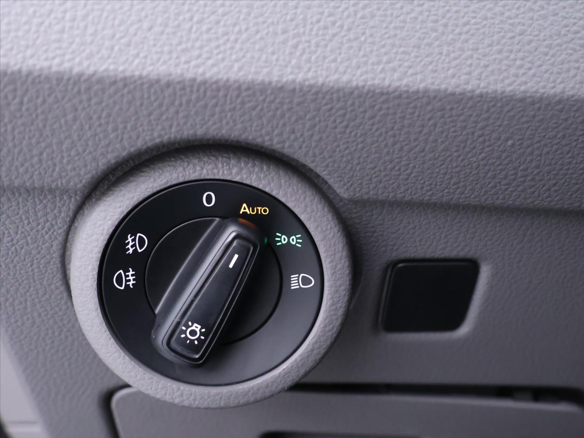 Volkswagen Transporter Kombi 2,0 l 110 kw