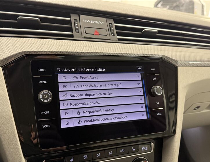 Volkswagen Passat 26