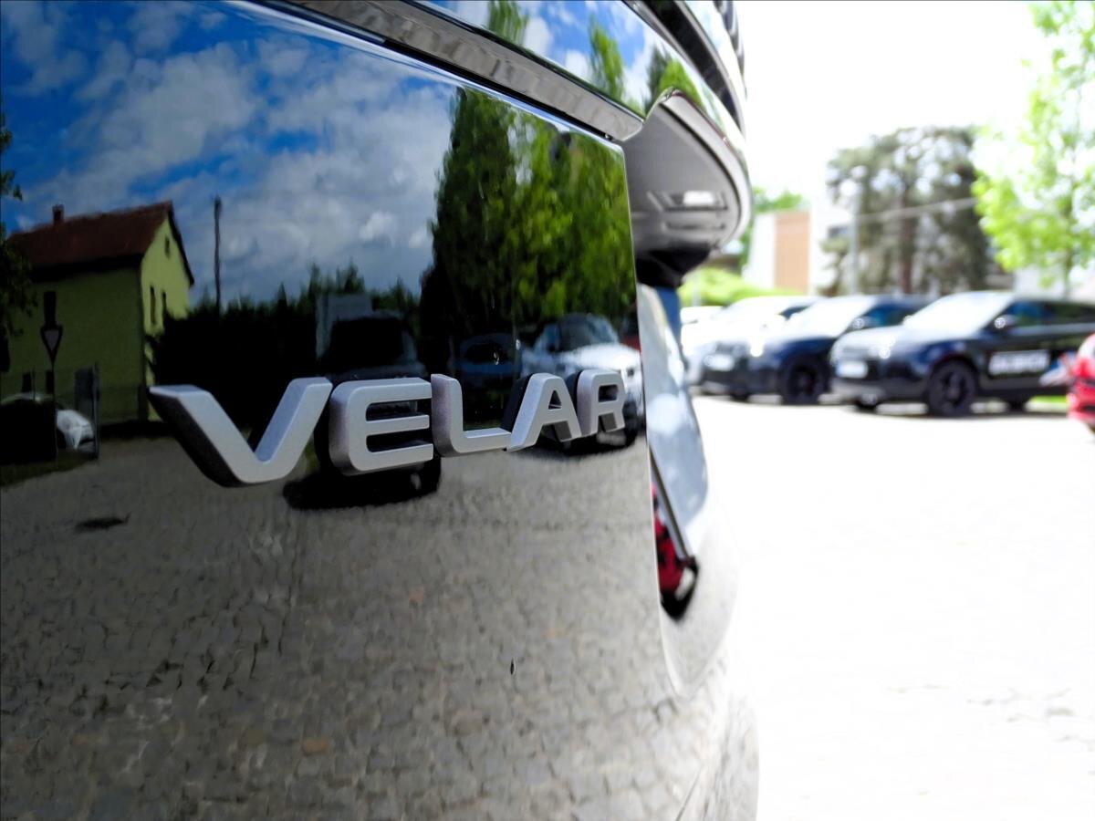 Land Rover Range Rover Velar SUV / Terénní 2,0 l 150 kw