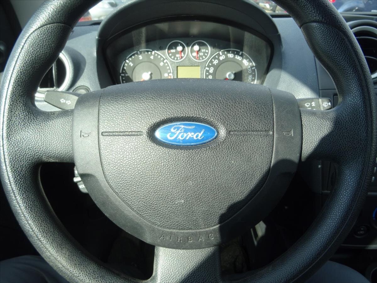 Ford Fiesta Hatchback 1,3 l 51 kw