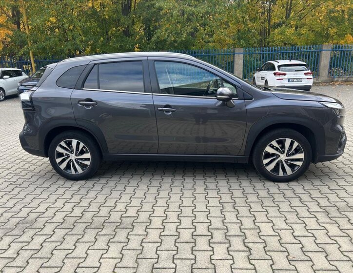 Suzuki S-Cross SUV 1,5 l 75 kw