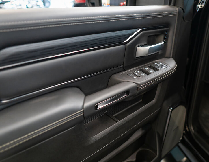 Dodge RAM Pick-up 6,4 l 306 kw