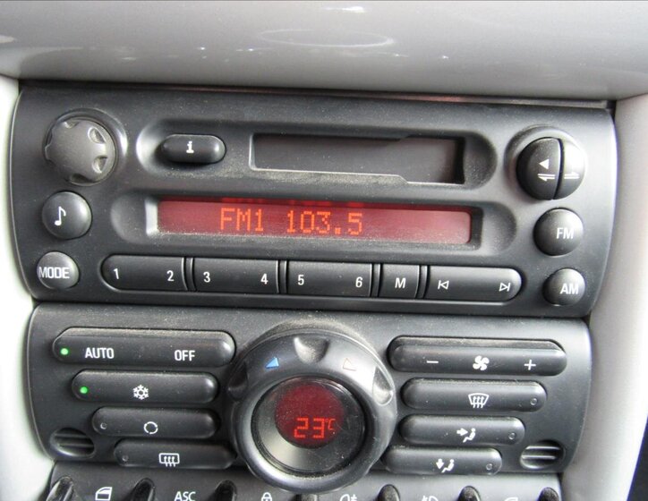 Mini Cooper Hatchback 1,6 l 66 kw