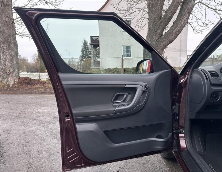 Škoda Roomster Kombi 1,2 l 77 kw