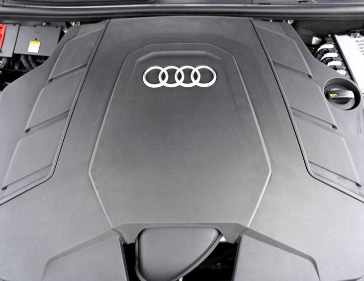 Audi Q8 SUV / Terénní 3,0 l 250 kw