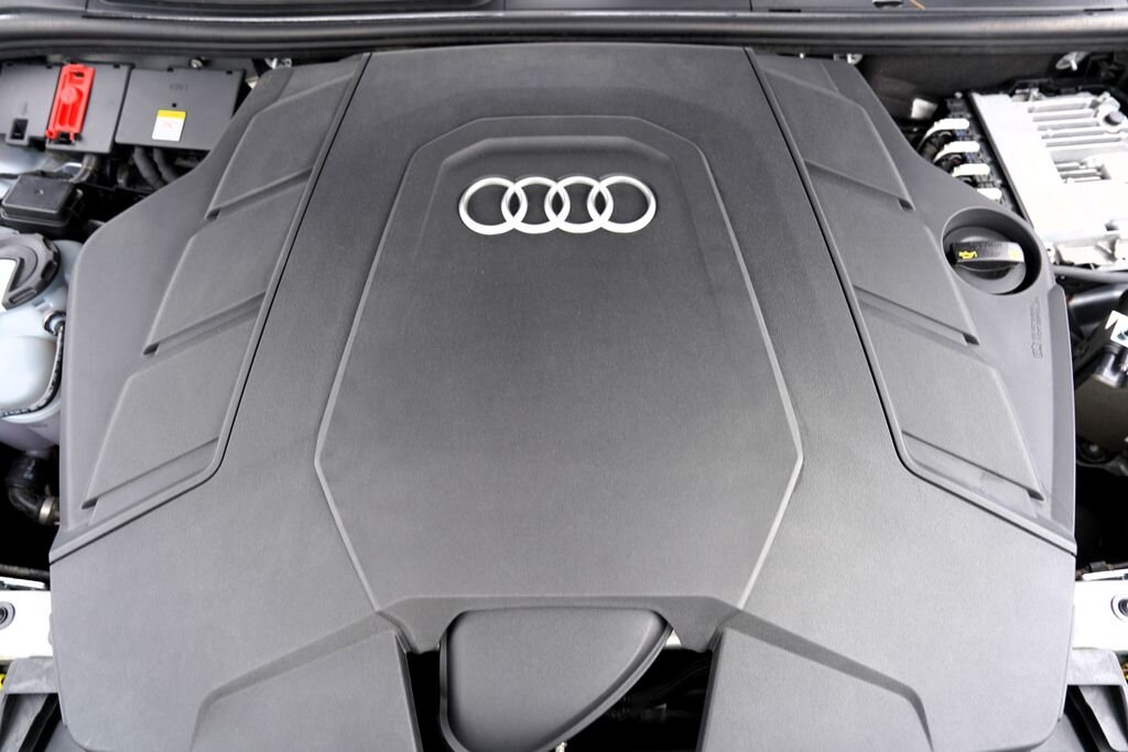 Audi Q8 SUV / Terénní 3,0 l 250 kw