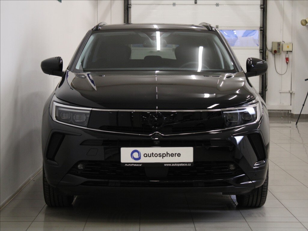 Opel Grandland SUV 1,5 l 96 kw