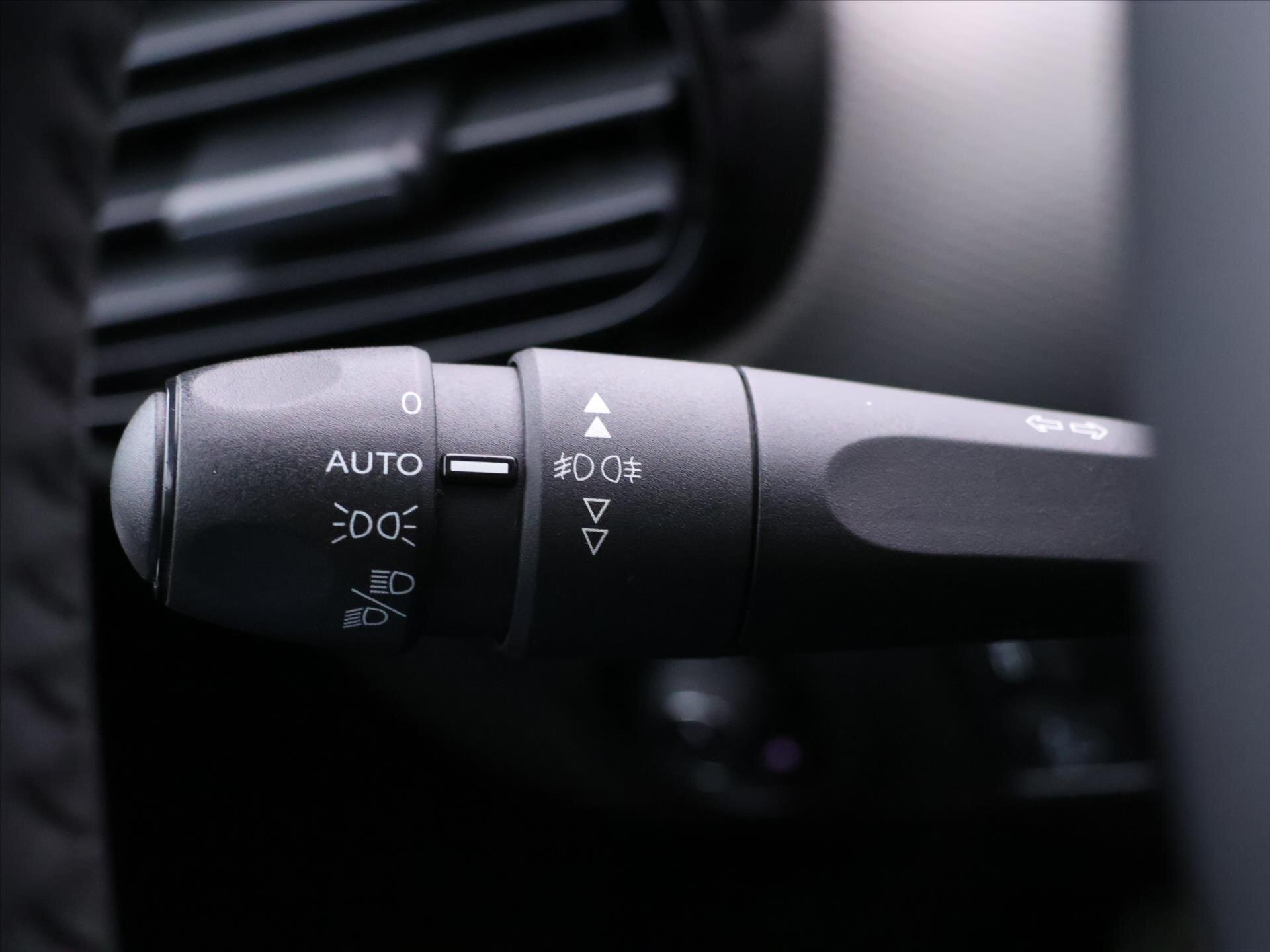 Citroën C4 Cactus Hatchback 1,2 l 81 kw