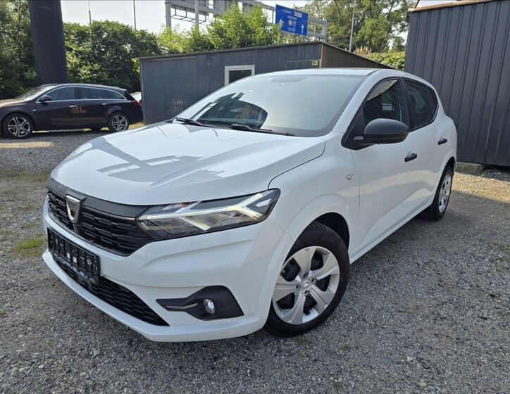 Dacia Sandero 1