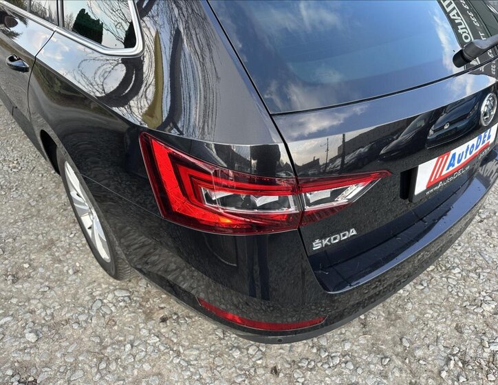 Škoda Superb Kombi 2,0 l 140 kw