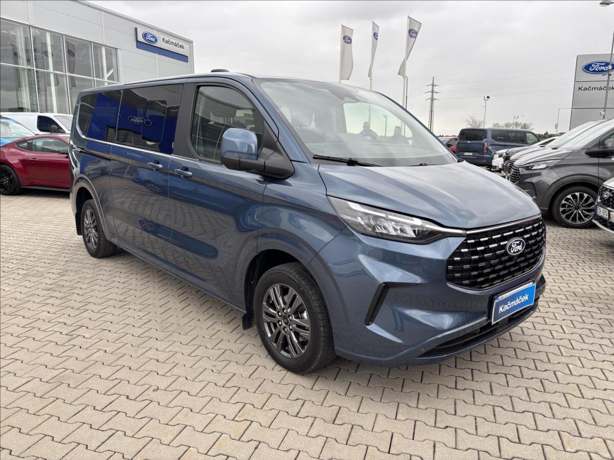 Ford Tourneo Custom Kombi 2,0 l 125 kw