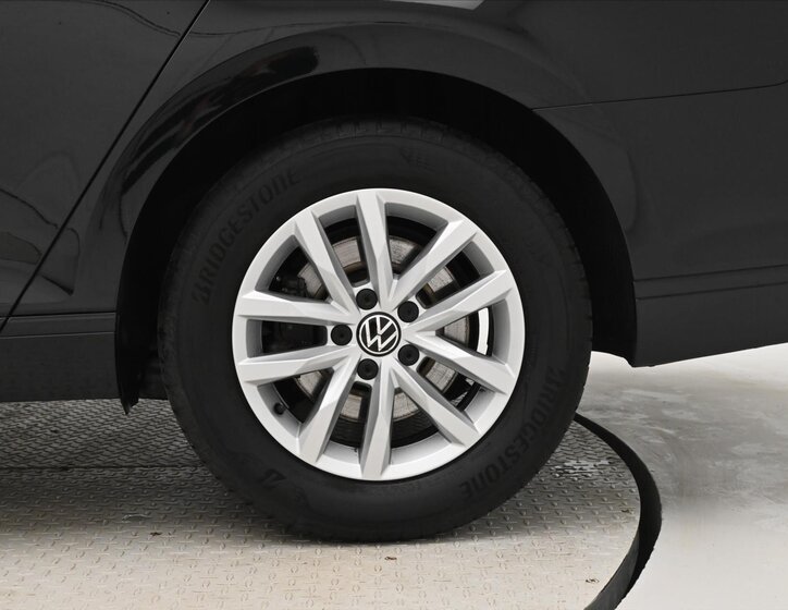 Volkswagen Passat Kombi 2,0 l 110 kw