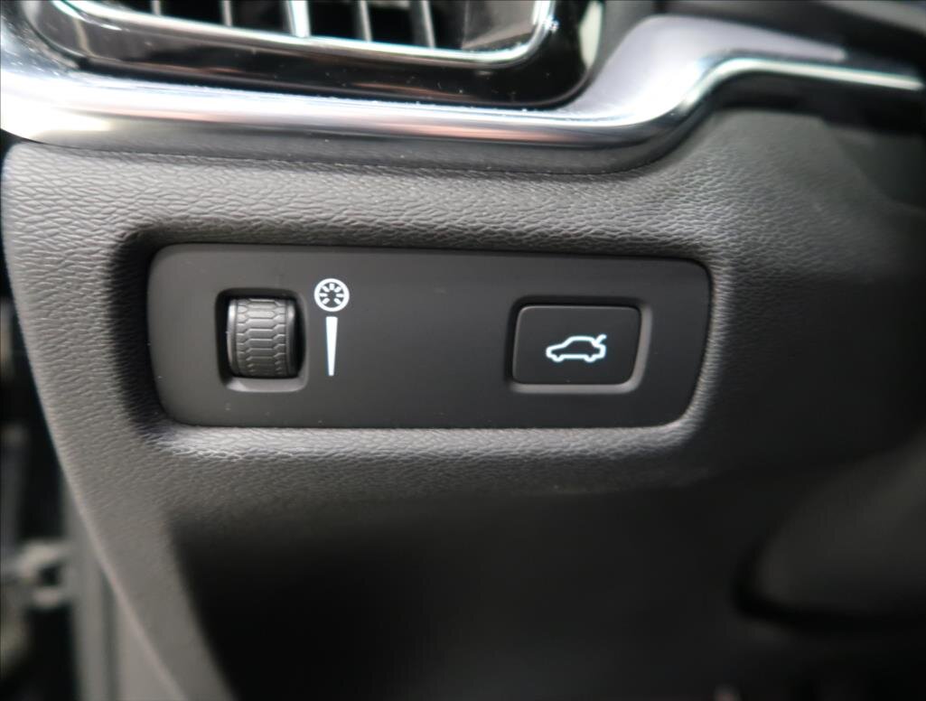 Volvo V60 Kombi 2,0 l 140 kw