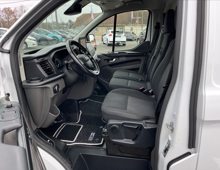 Ford Transit Custom 17