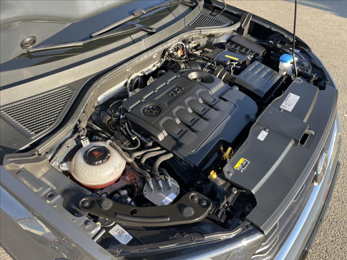 Volkswagen T-Roc SUV 2,0 l 110 kw