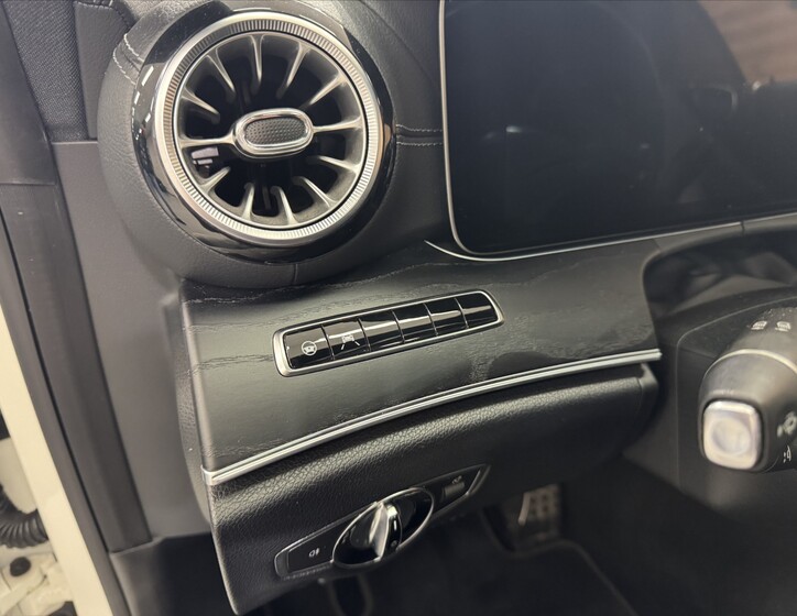 Mercedes-Benz Třídy E 10