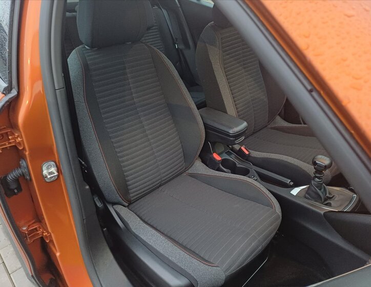 Peugeot 2008 Hatchback 1,5 l 81 kw