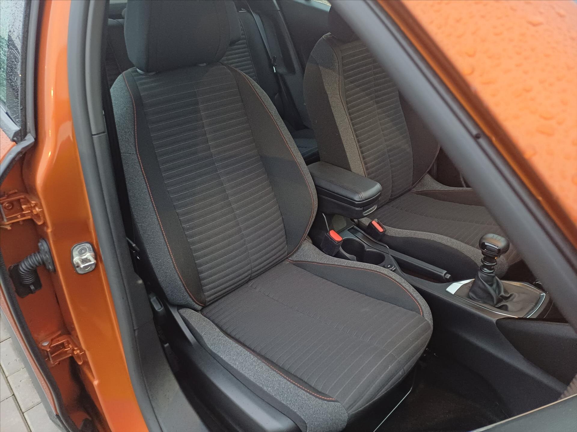 Peugeot 2008 Hatchback 1,5 l 81 kw