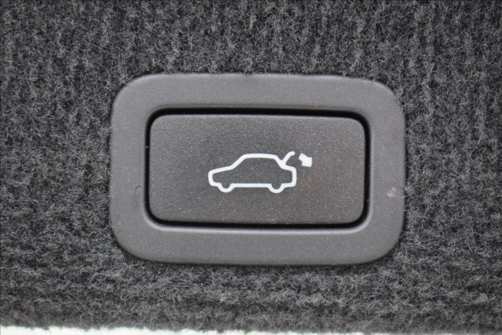 Volvo XC60 SUV 2,4 l 133 kw