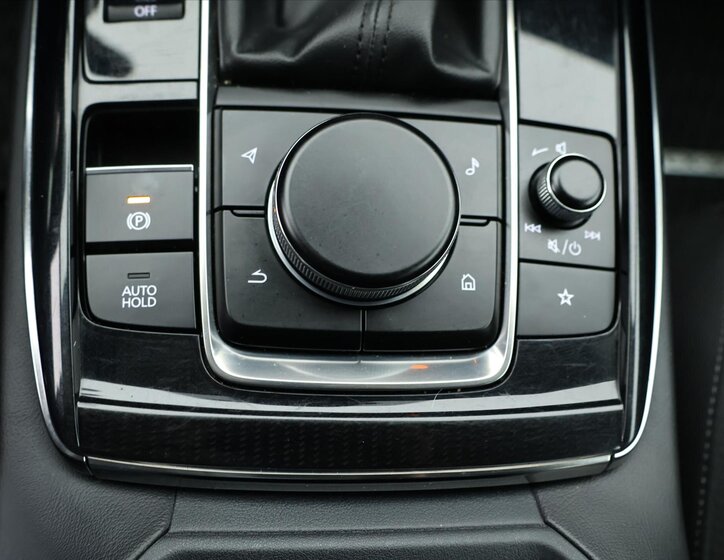 Mazda CX-30 SUV / Terénní 2,0 l 110 kw