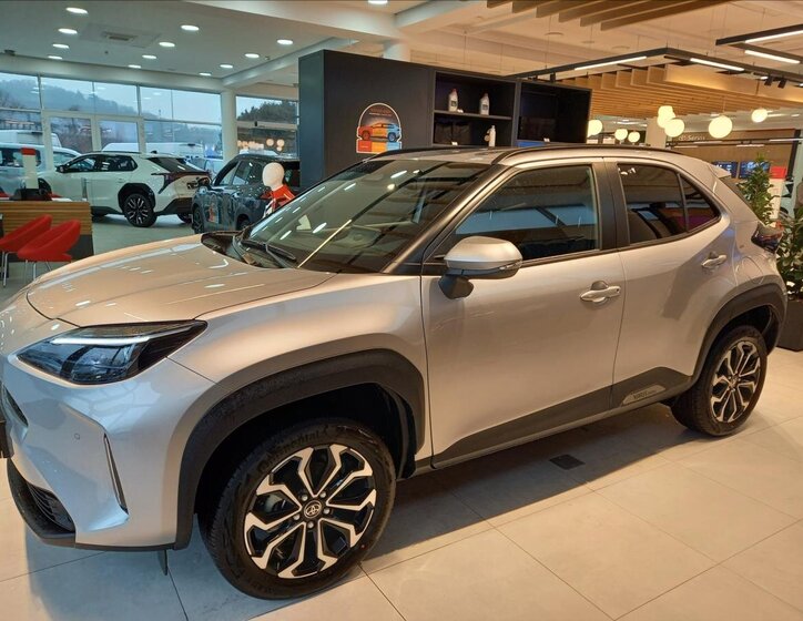 Toyota Yaris Cross Hatchback 1,5 l 85 kw