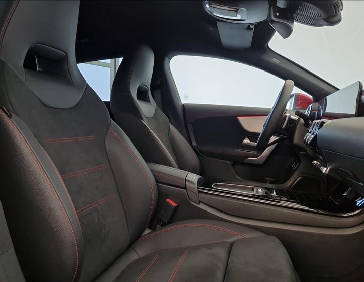 Mercedes-Benz CLA Kombi 1,3 l 120 kw