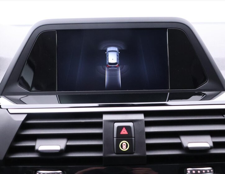 BMW X3 SUV / Terénní 2,0 l 140 kw