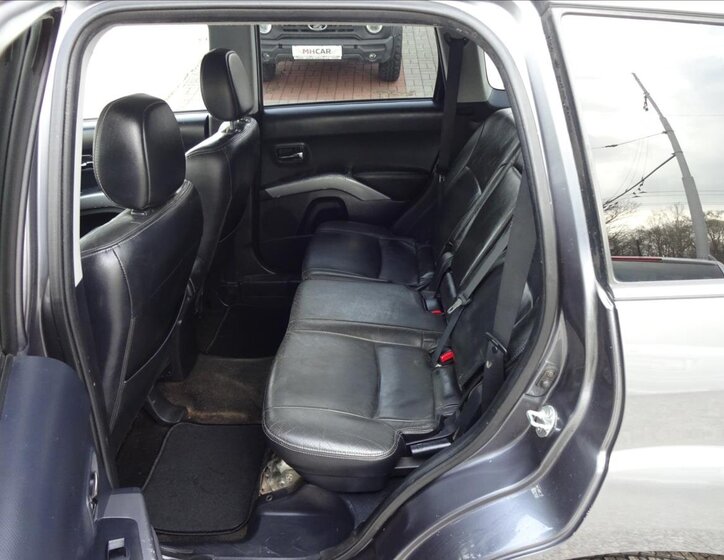 Peugeot 4007 Kombi 2,2 l 115 kw